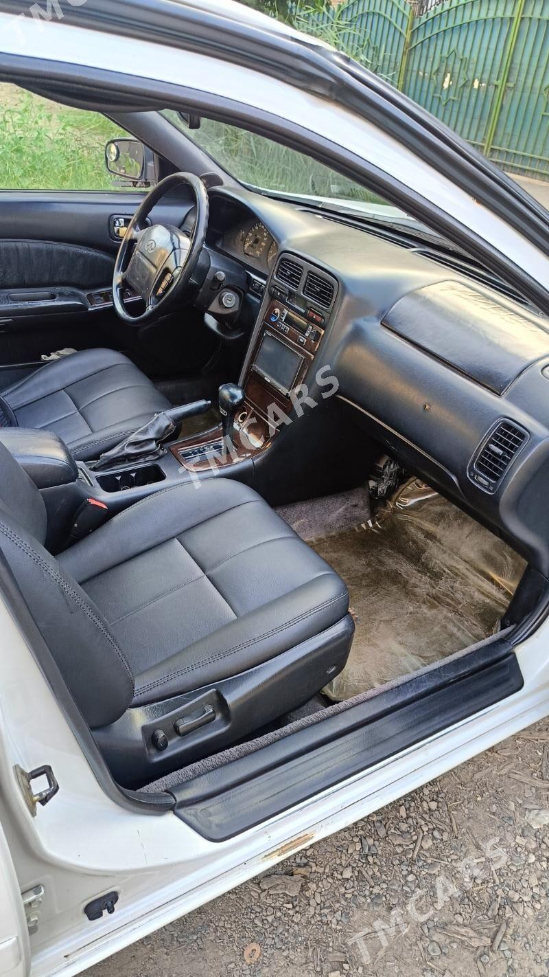 Infiniti I30 1996 - 59 000 TMT - Mary - img 4