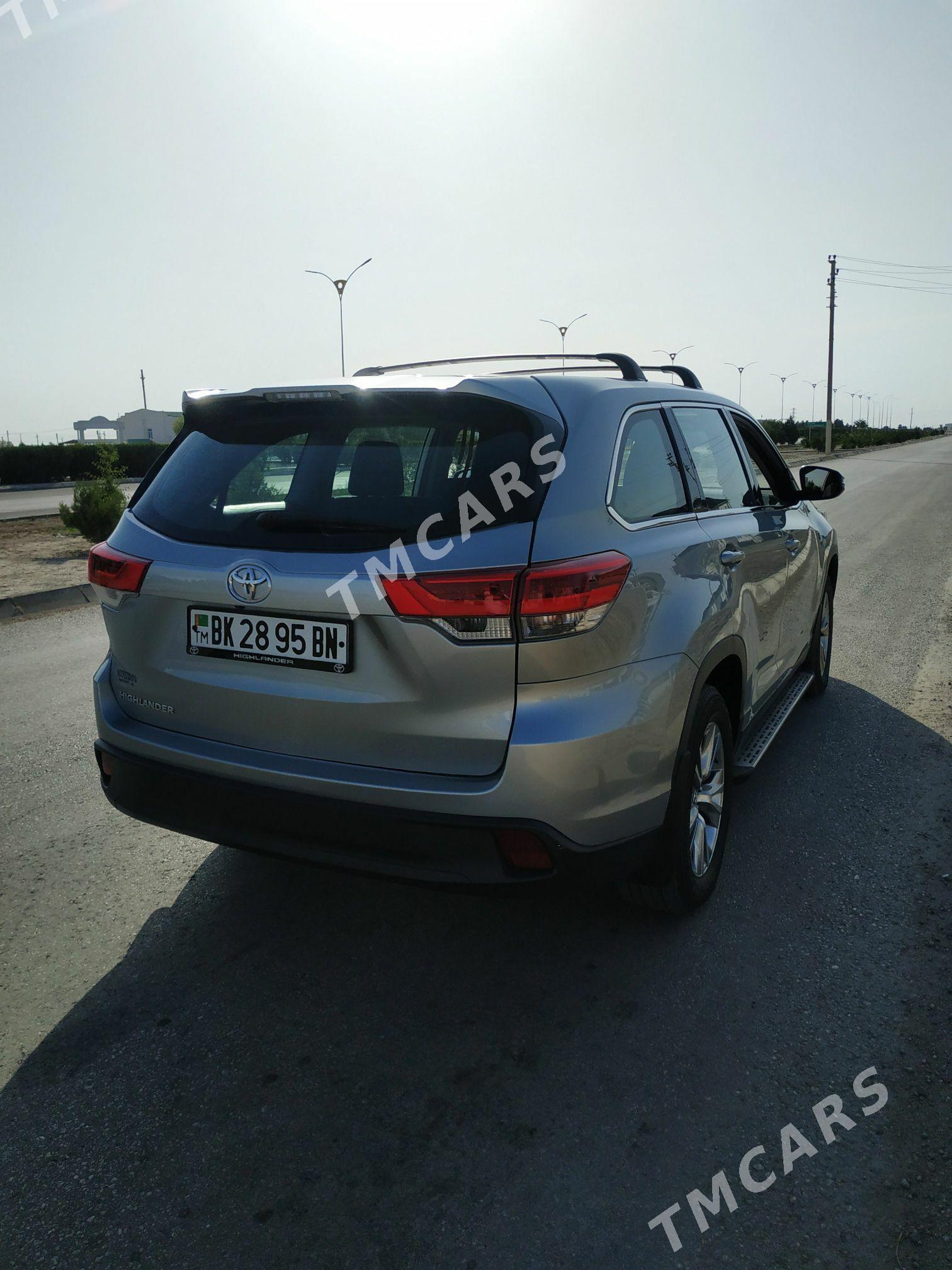 Toyota Highlander 2019 - 375 000 TMT - Балканабат - img 4