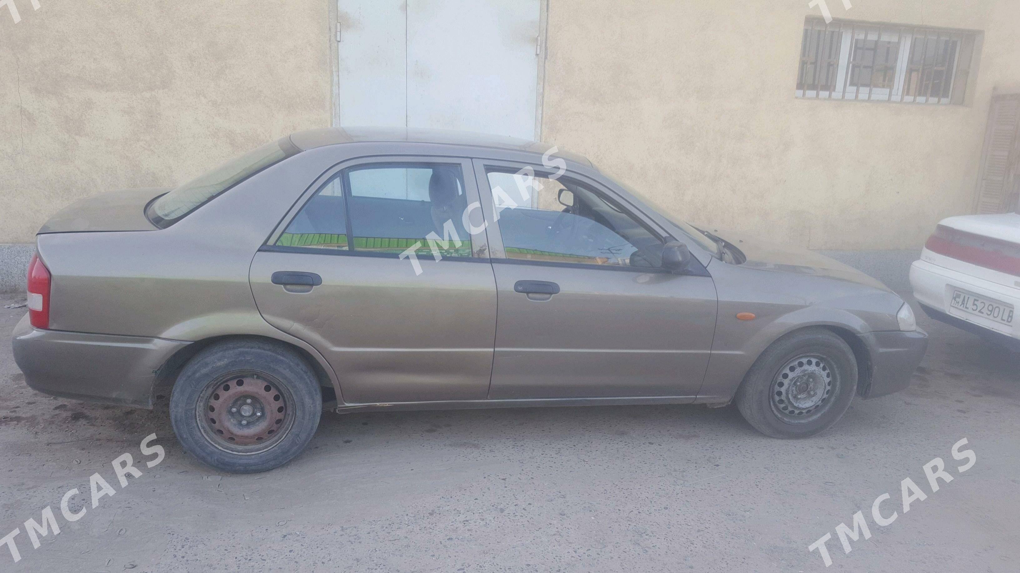 Mazda 323 1994 - 25 000 TMT - Сакар - img 4