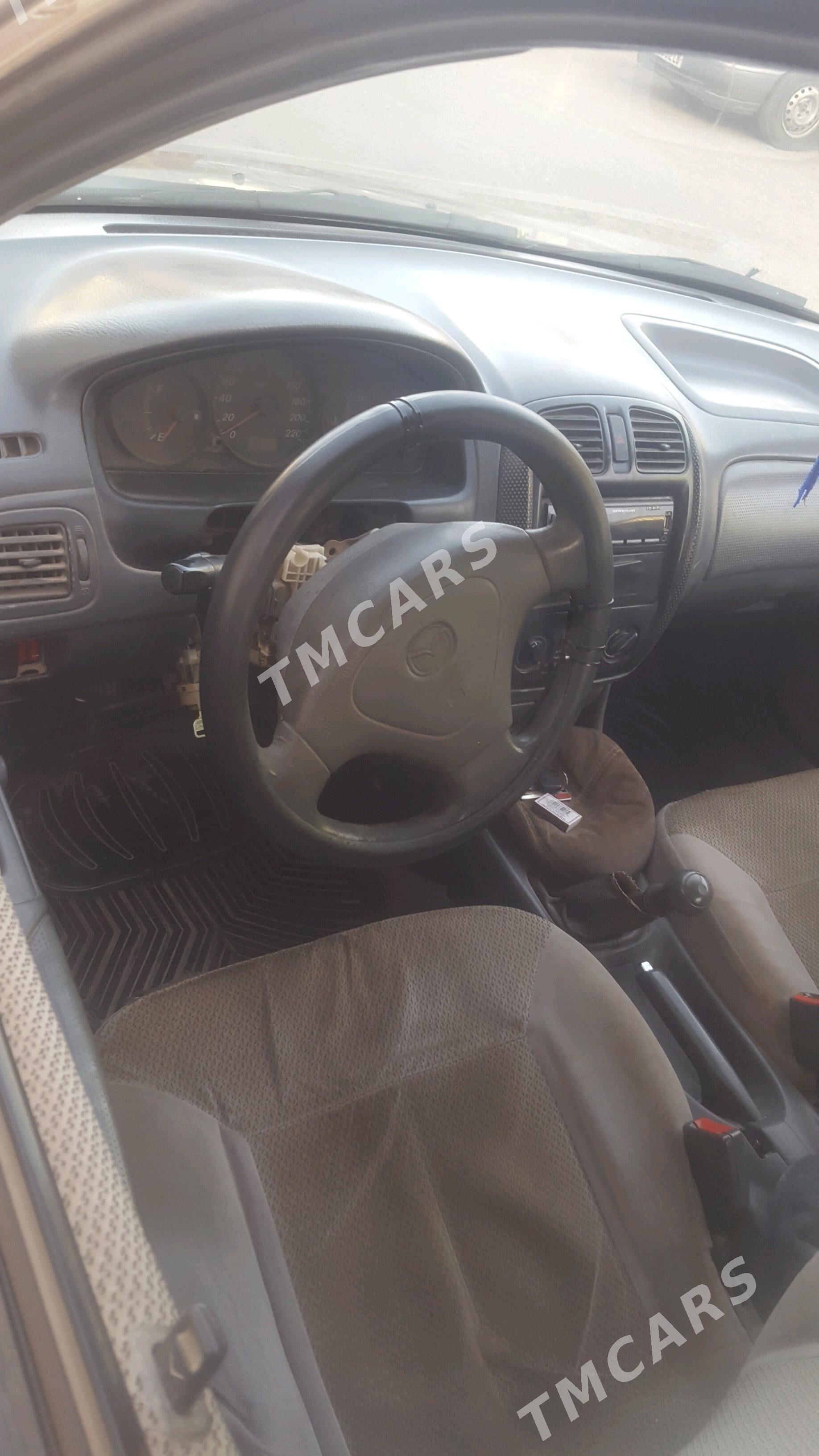 Mazda 323 1994 - 25 000 TMT - Сакар - img 3
