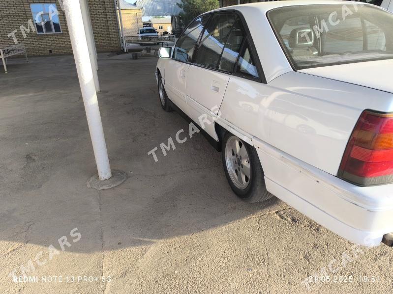 Opel Omega 1992 - 27 000 TMT - Mary - img 5