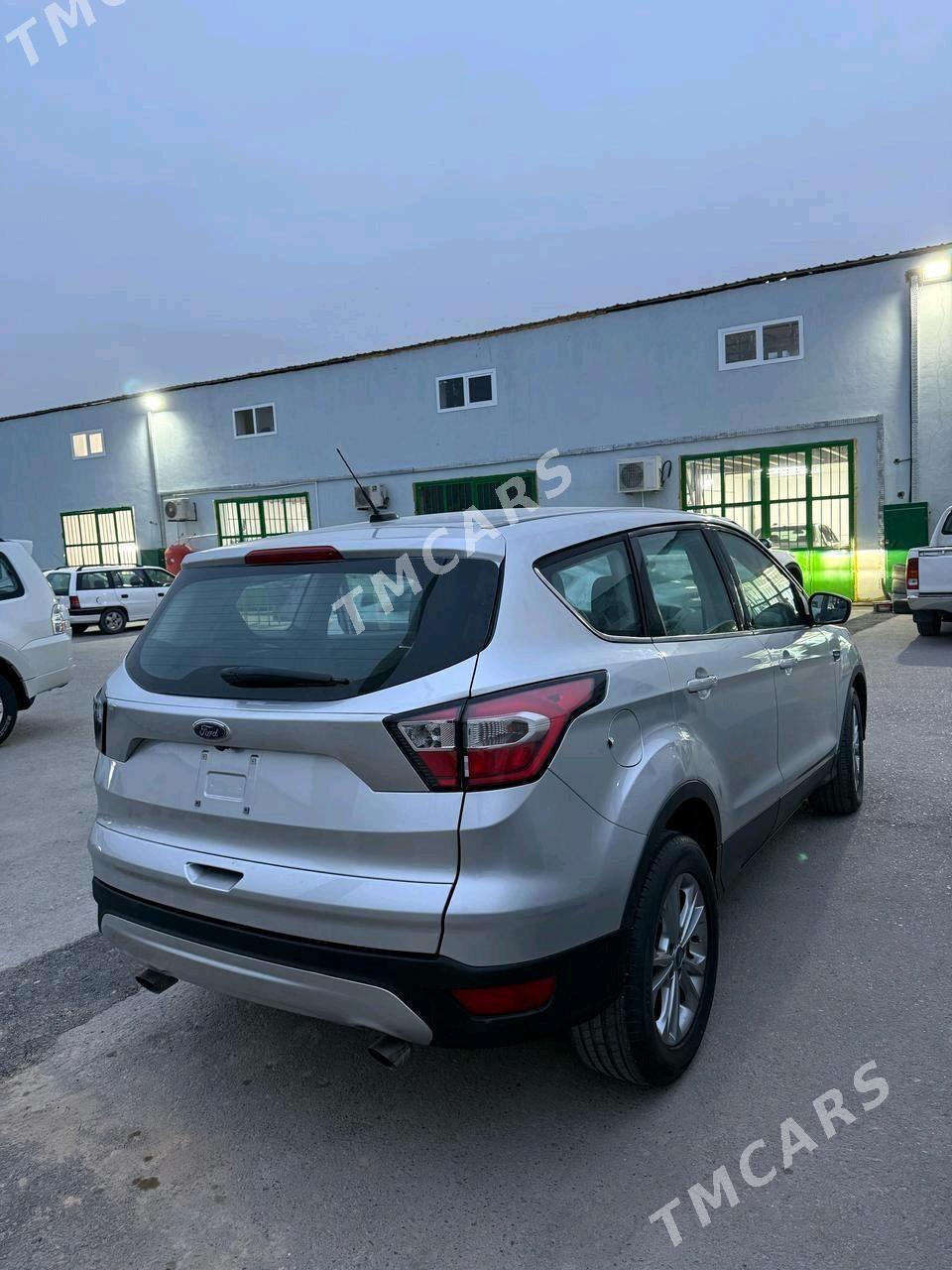 Ford Escape 2017 - 260 000 TMT - Arçabil şaýoly - img 1