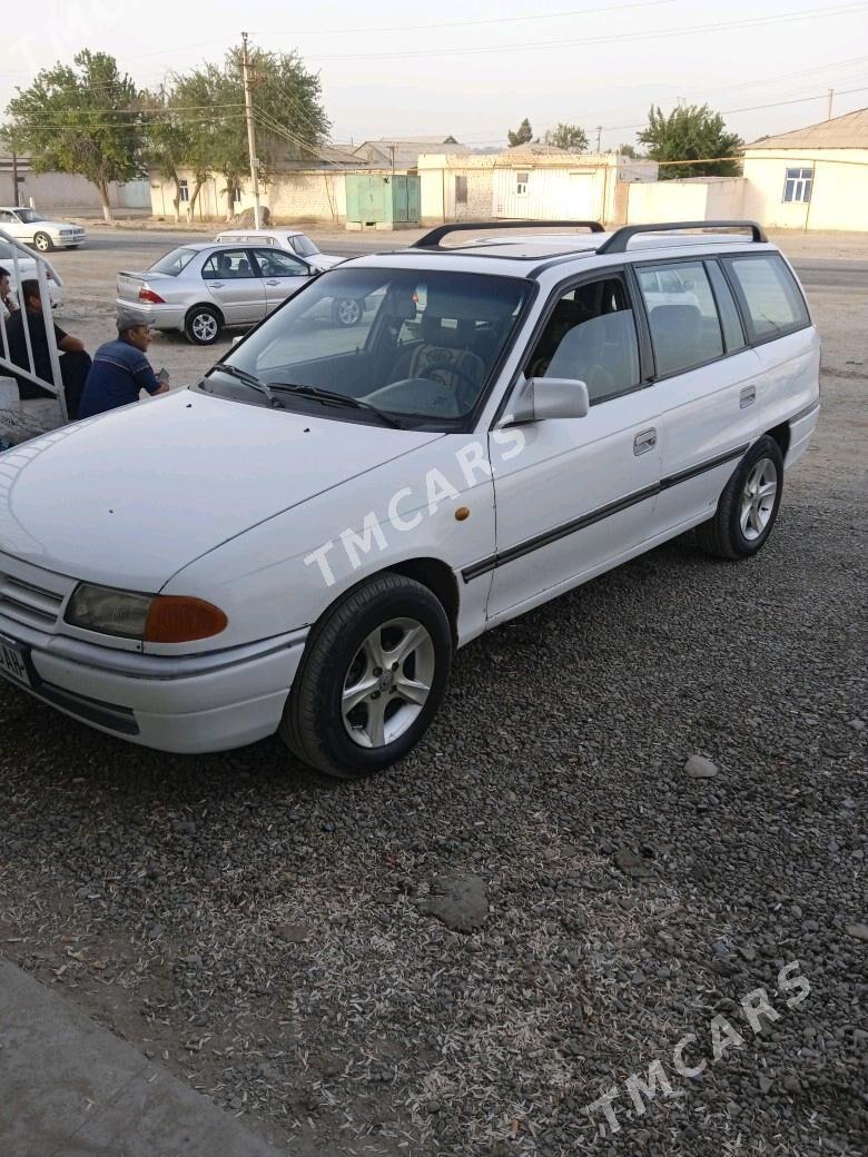 Opel Astra 1994 - 33 000 TMT - Tejen - img 8