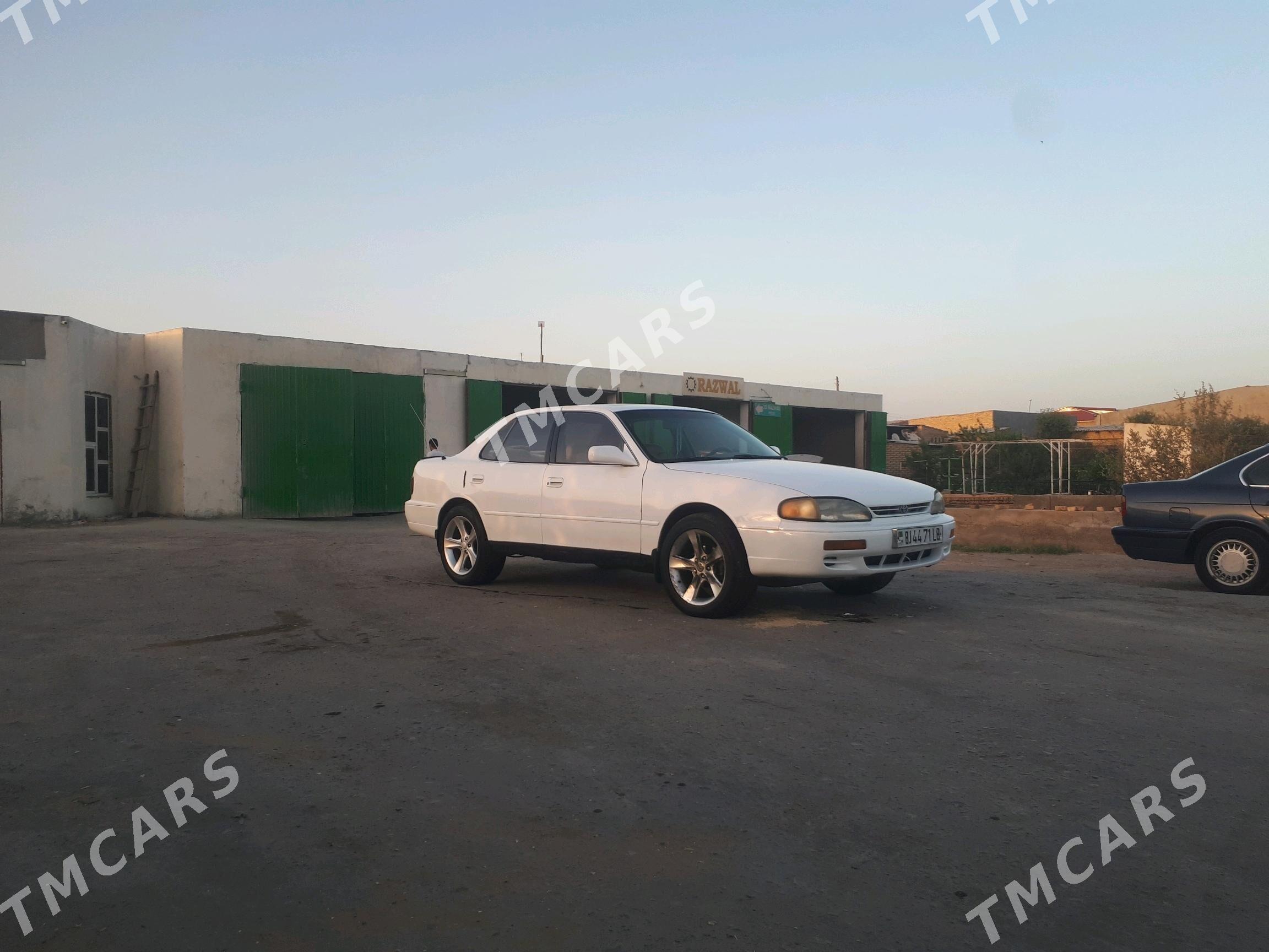 Toyota Camry 1995 - 80 000 TMT - Чарджоу - img 3