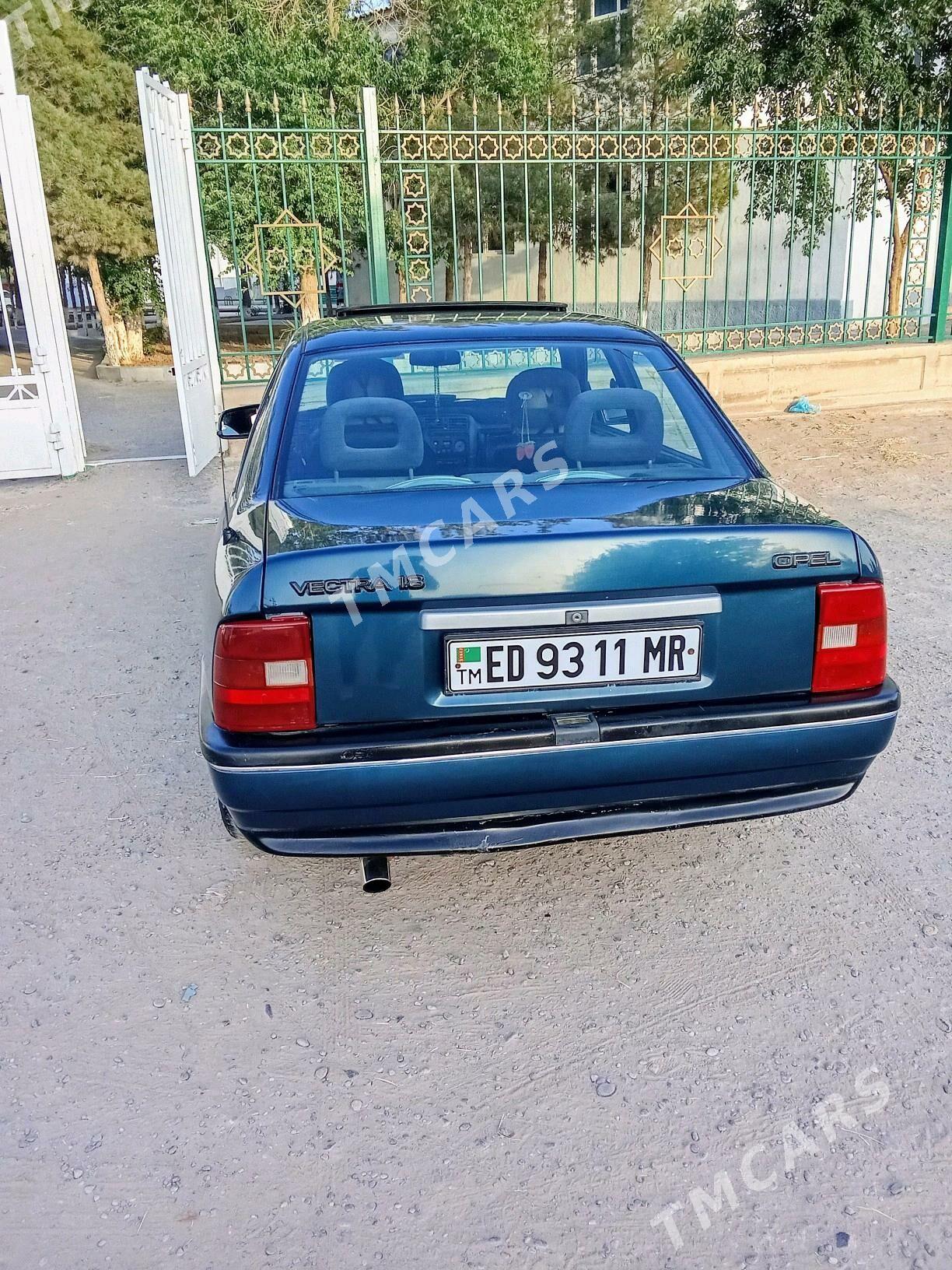 Opel Vectra 1993 - 32 000 TMT - Мургап - img 4