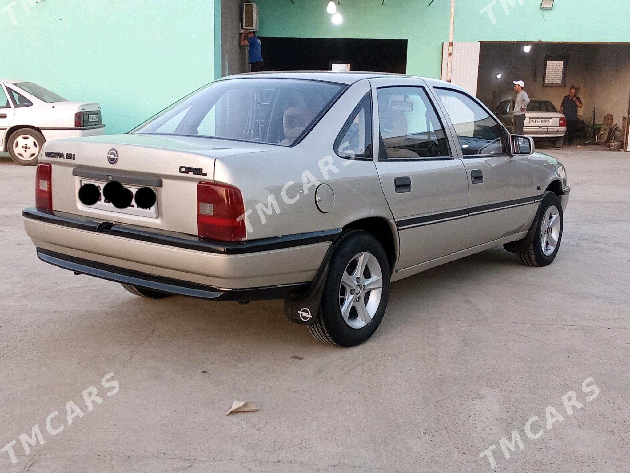 Opel Vectra 1992 - 35 000 TMT - Mary - img 3