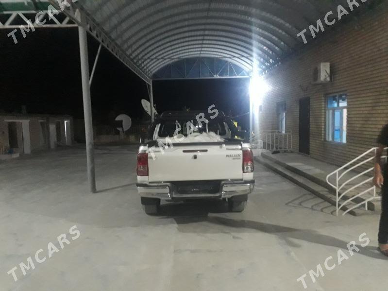 Toyota Hilux 2016 - 450 000 TMT - Bäherden - img 3