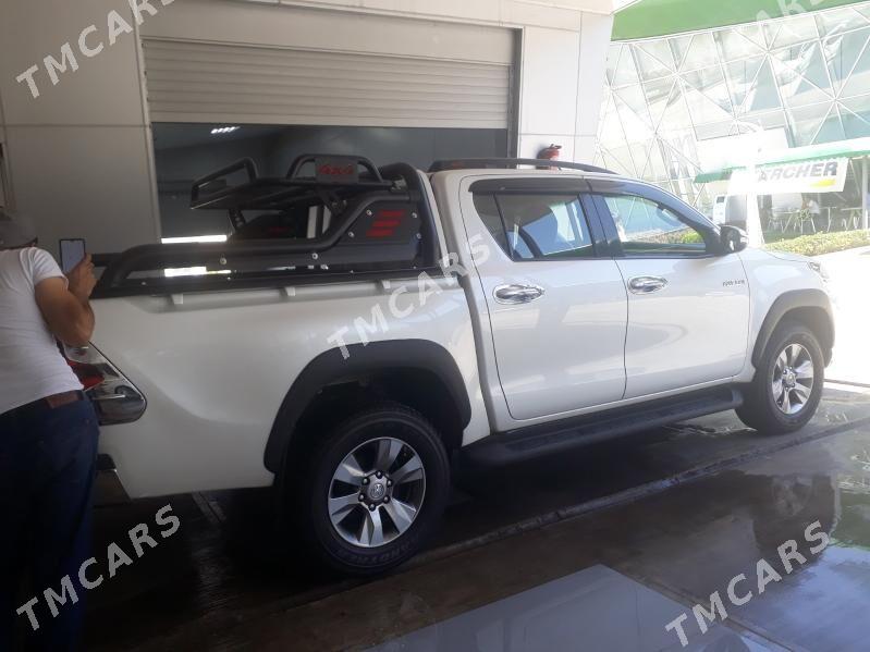 Toyota Hilux 2016 - 450 000 TMT - Bäherden - img 5
