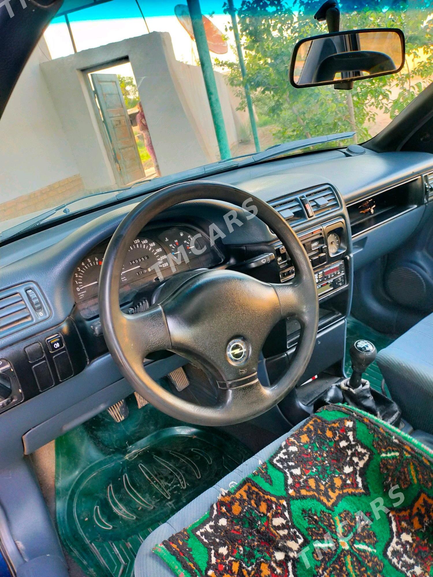 Opel Vectra 1992 - 40 000 TMT - Şabat etr. - img 3