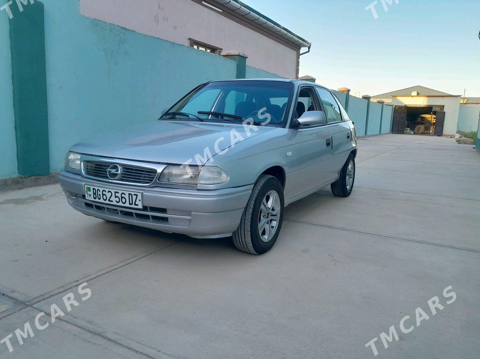 Opel Astra 1993 - 35 000 TMT - Дашогуз - img 6