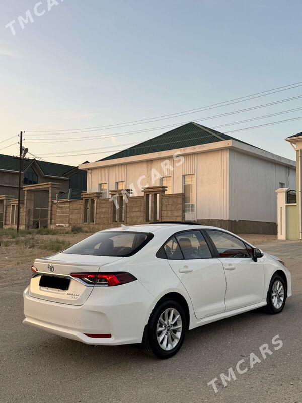 Toyota Corolla 2022 - 285 000 TMT - Balkanabat - img 2