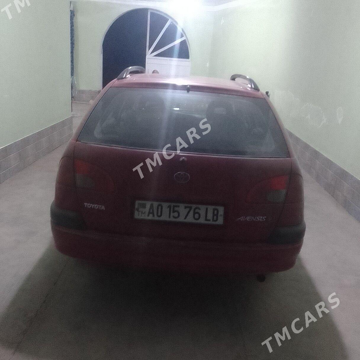 Toyota Avensis 2000 - 80 000 TMT - Туркменабат - img 4