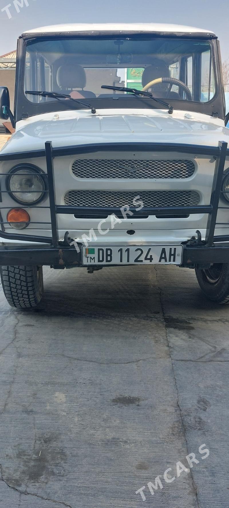 UAZ 469 2002 - 39 000 TMT - Bäherden - img 1
