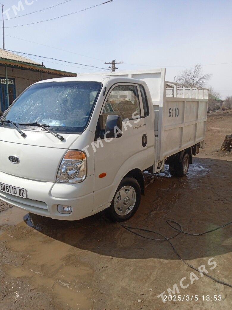 Kia Bongo 2009 - 145 000 TMT - Gurbansoltan Eje - img 3