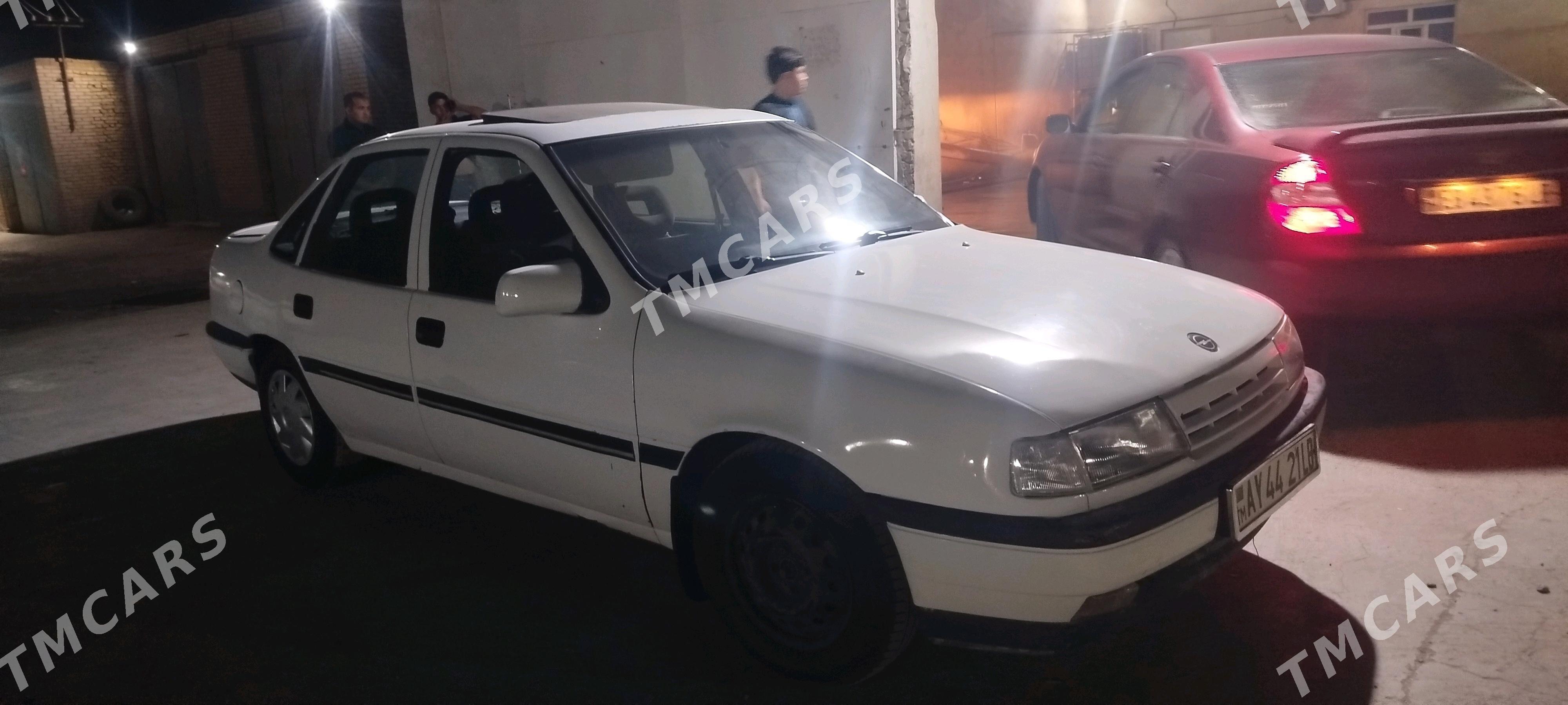 Opel Vectra 1992 - 30 000 TMT - Саят - img 4