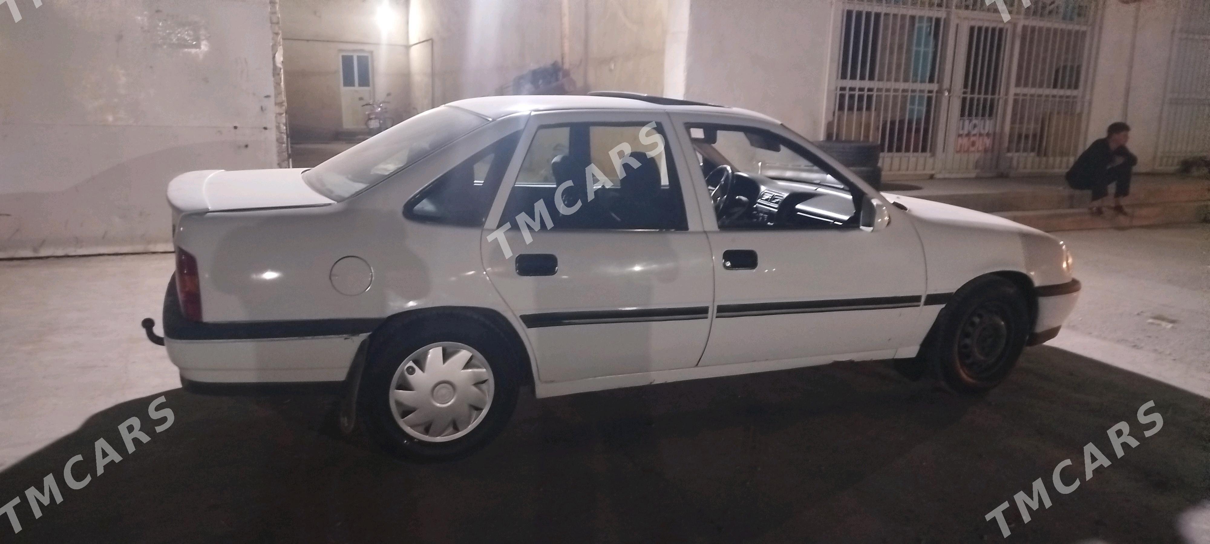 Opel Vectra 1992 - 30 000 TMT - Саят - img 3
