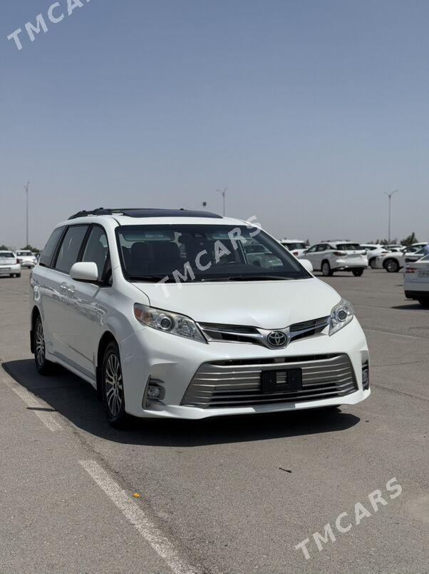 Toyota Sienna 2019 - 475 000 TMT - Мары - img 3