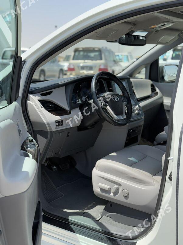 Toyota Sienna 2019 - 475 000 TMT - Мары - img 6