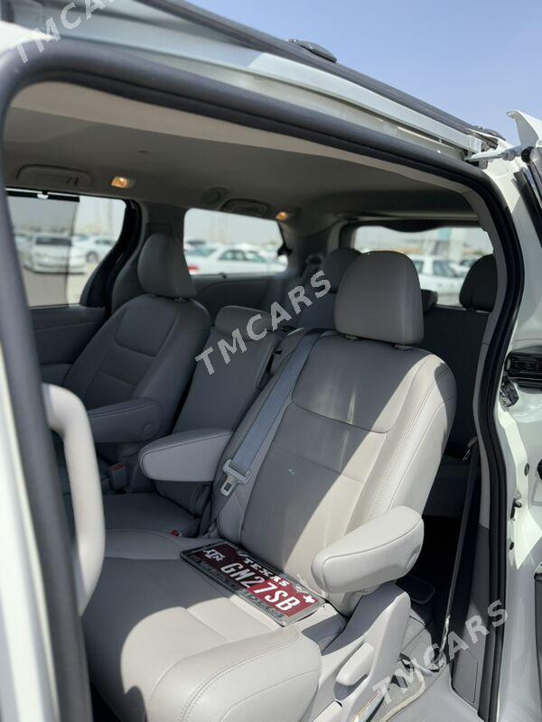 Toyota Sienna 2019 - 475 000 TMT - Мары - img 9