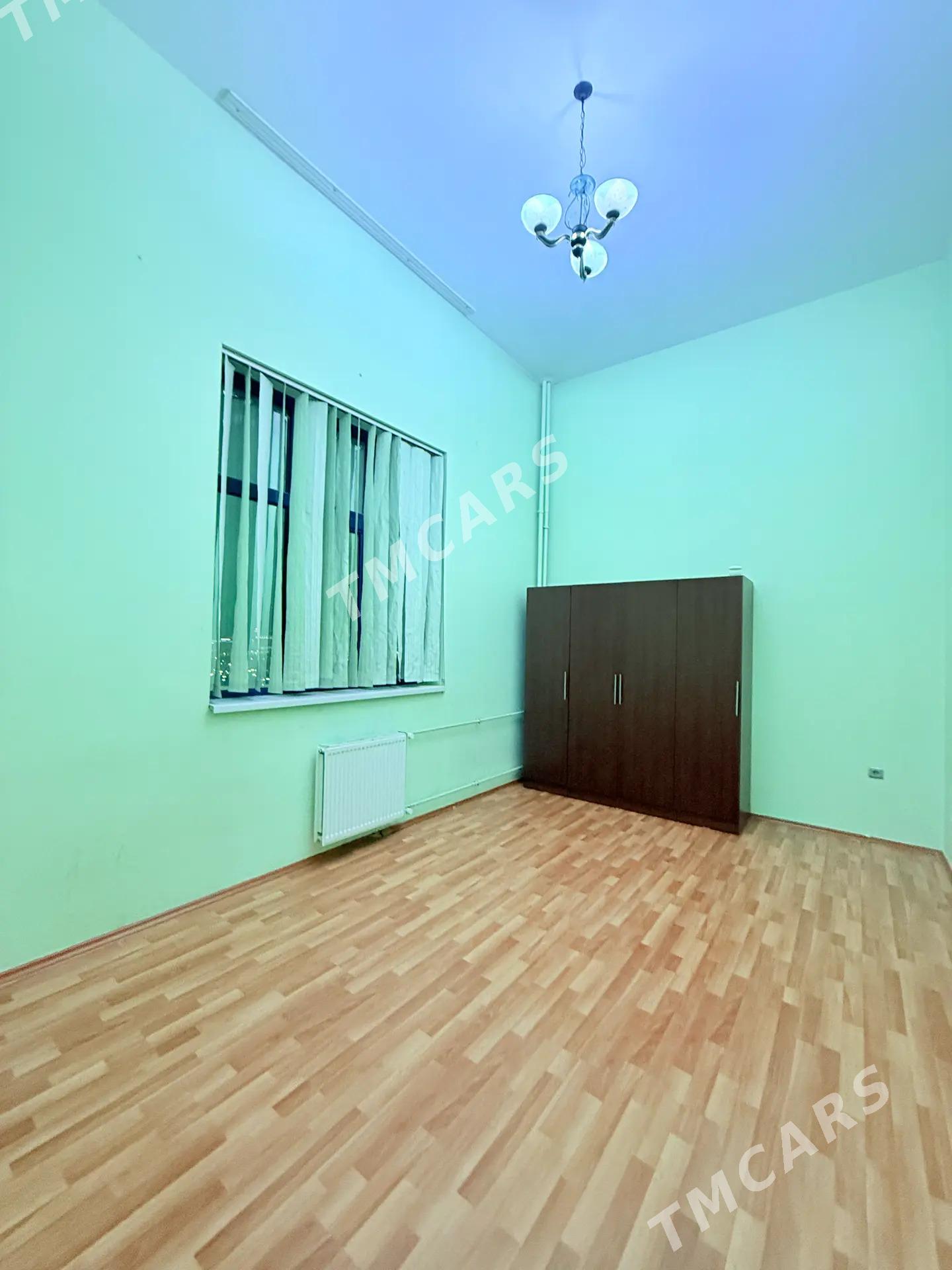 podwoyskiy 12/4 Etaz 3 kom - ул. Подвойского (Битарап Туркменистан шаёлы) - img 2