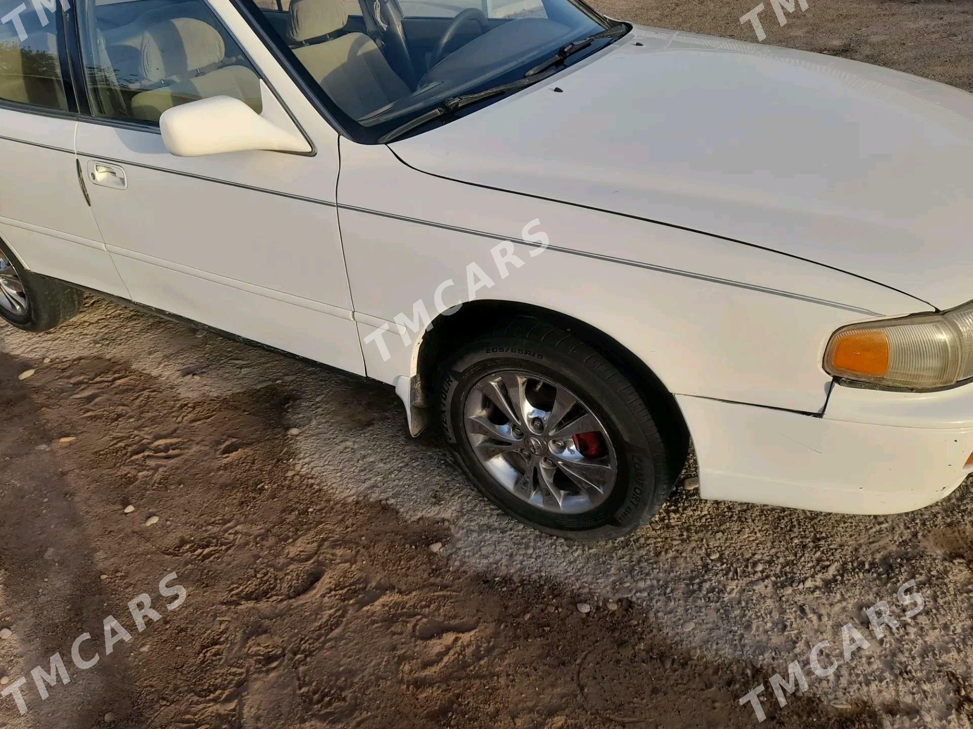 Toyota Camry 1995 - 75 000 TMT - Sarahs - img 2