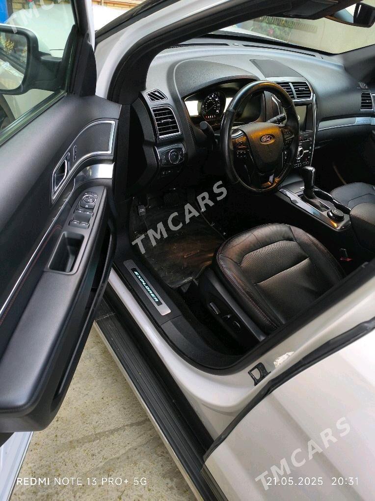 Ford Explorer 2017 - 323 400 TMT - Хазар - img 10
