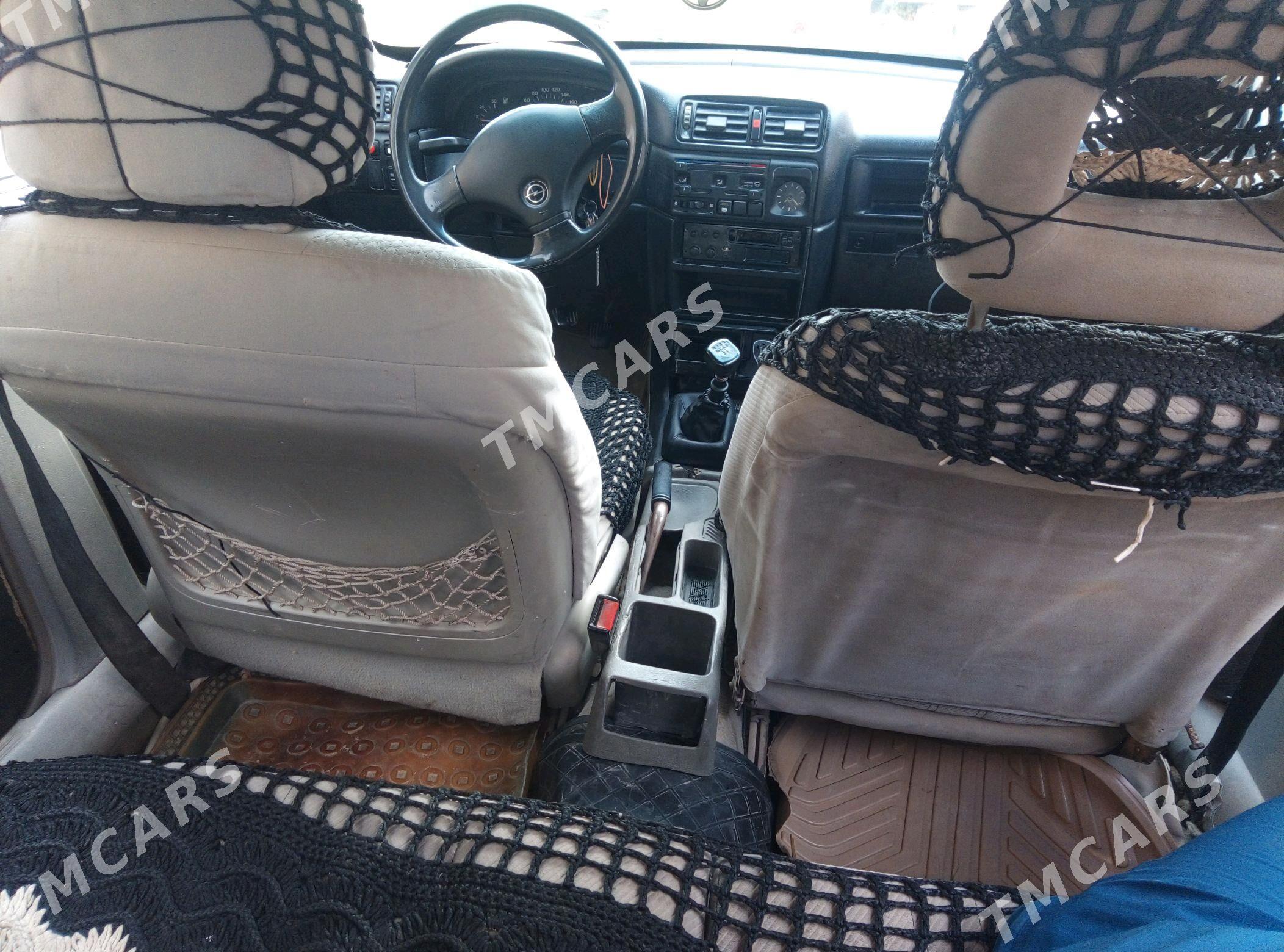 Opel Vectra 1991 - 16 000 TMT - Mary - img 7