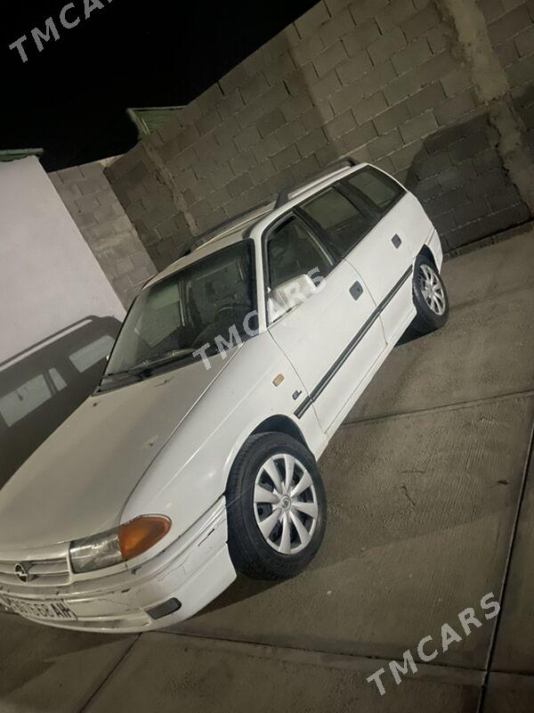 Opel Astra 1994 - 30 000 TMT - Ak bugdaý etraby - img 3
