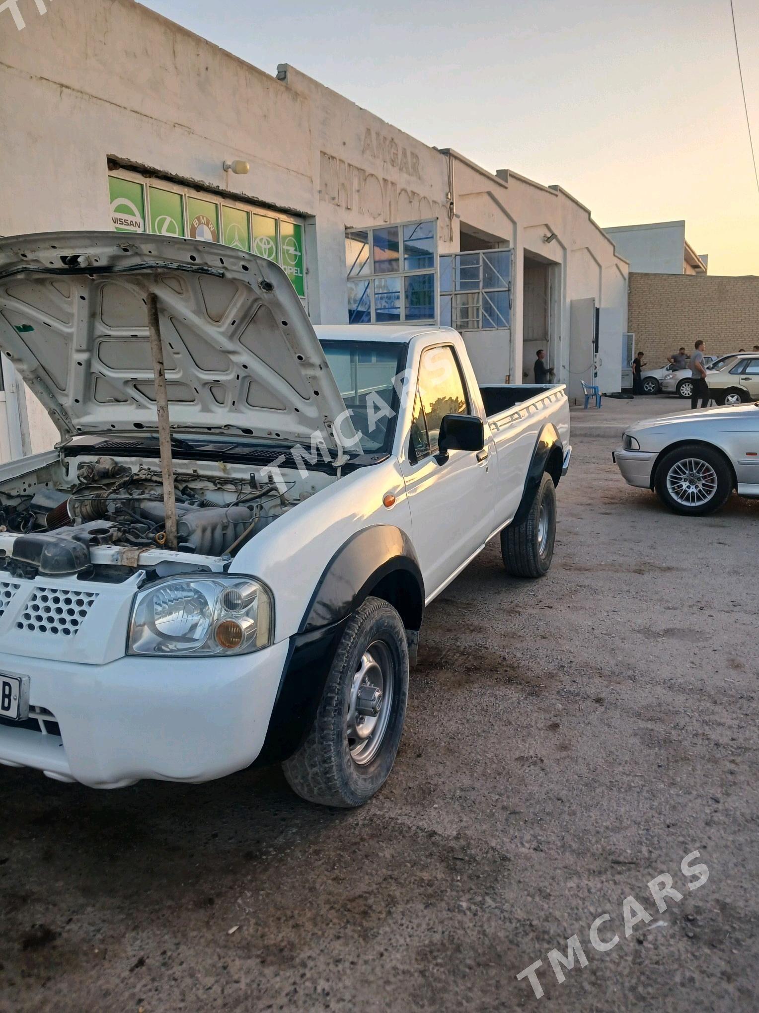 Nissan Navara 2004 - 85 000 TMT - Seýdi - img 3