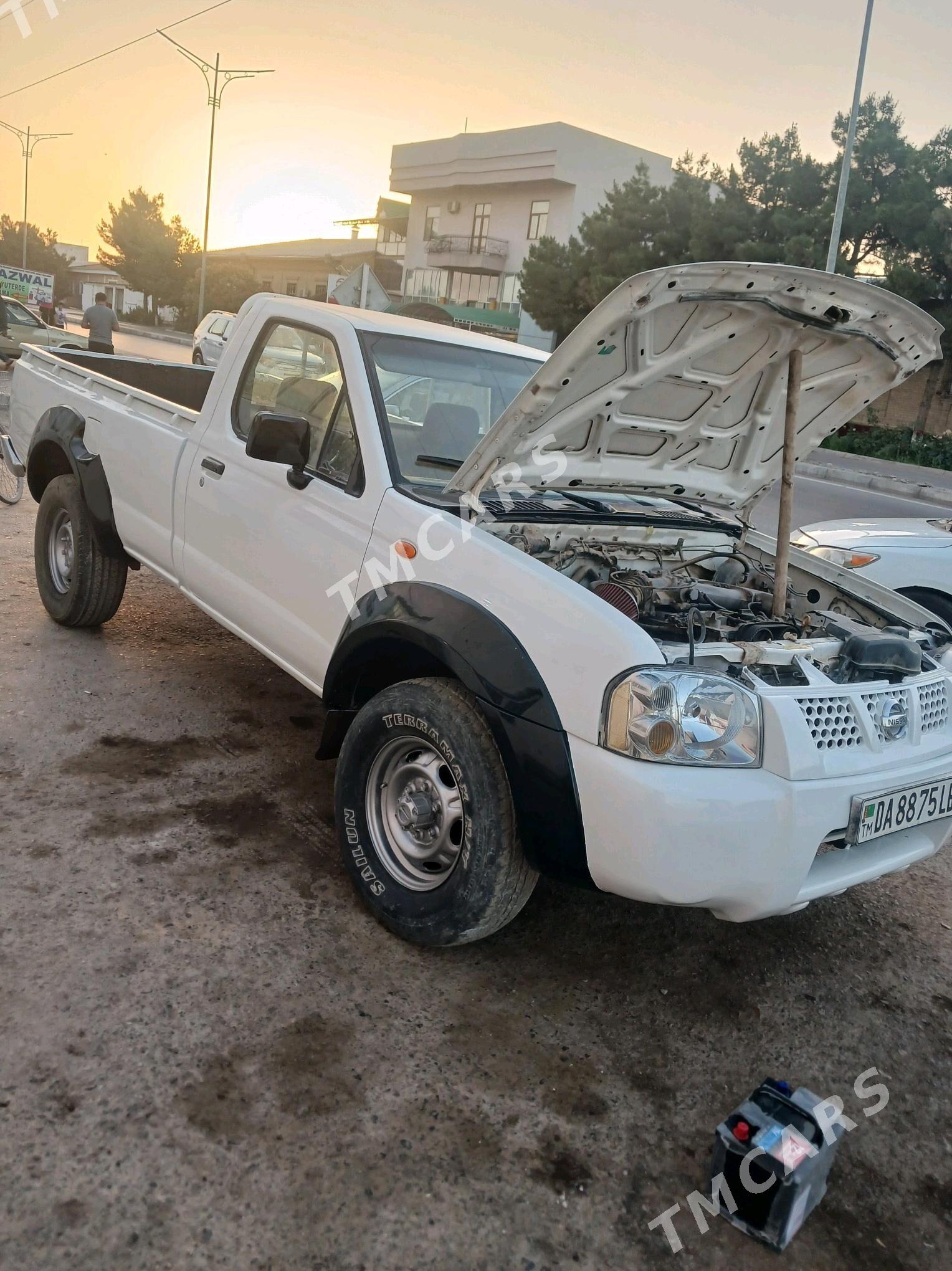 Nissan Navara 2004 - 85 000 TMT - Seýdi - img 4