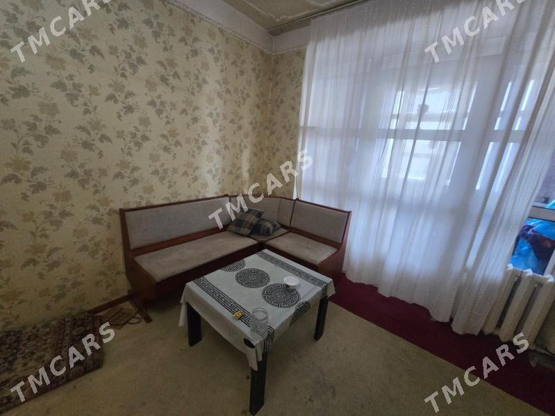 eýesinden 2 komnat 4/3 etaž - Aşgabat - img 2