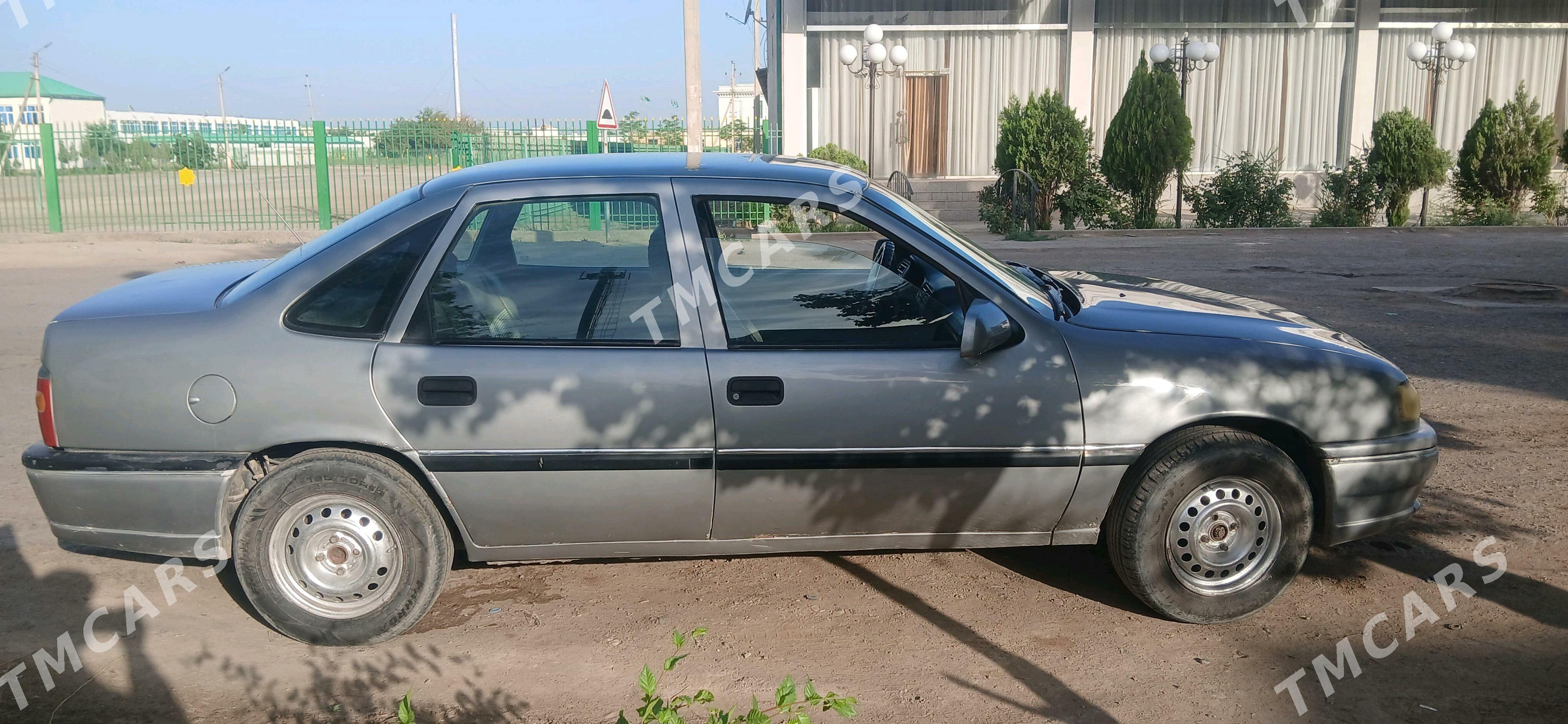 Opel Vectra 1994 - 40 000 TMT - Гороглы (Тагта) - img 4
