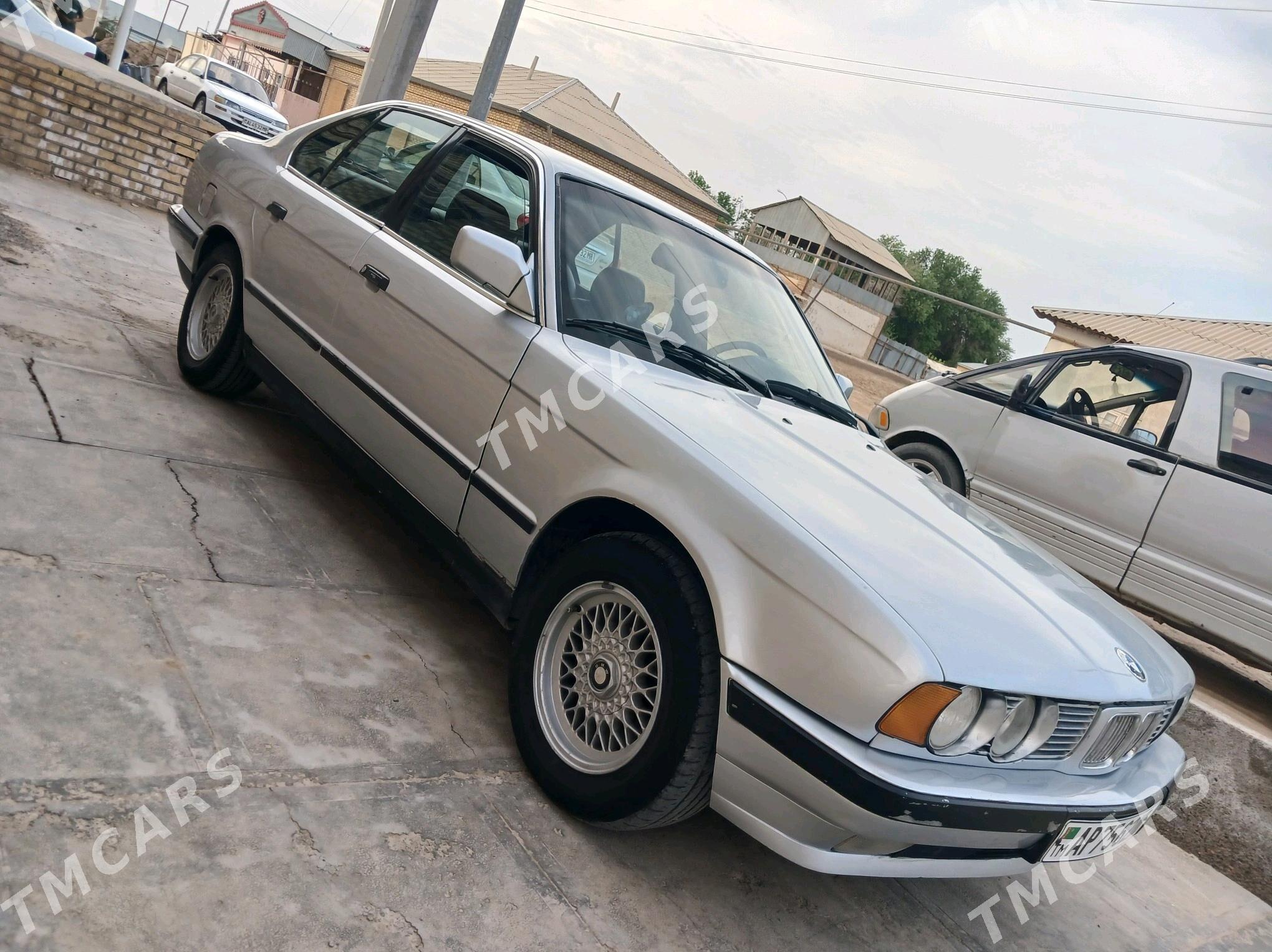 BMW 525 1991 - 50 000 TMT - Векильбазар - img 5
