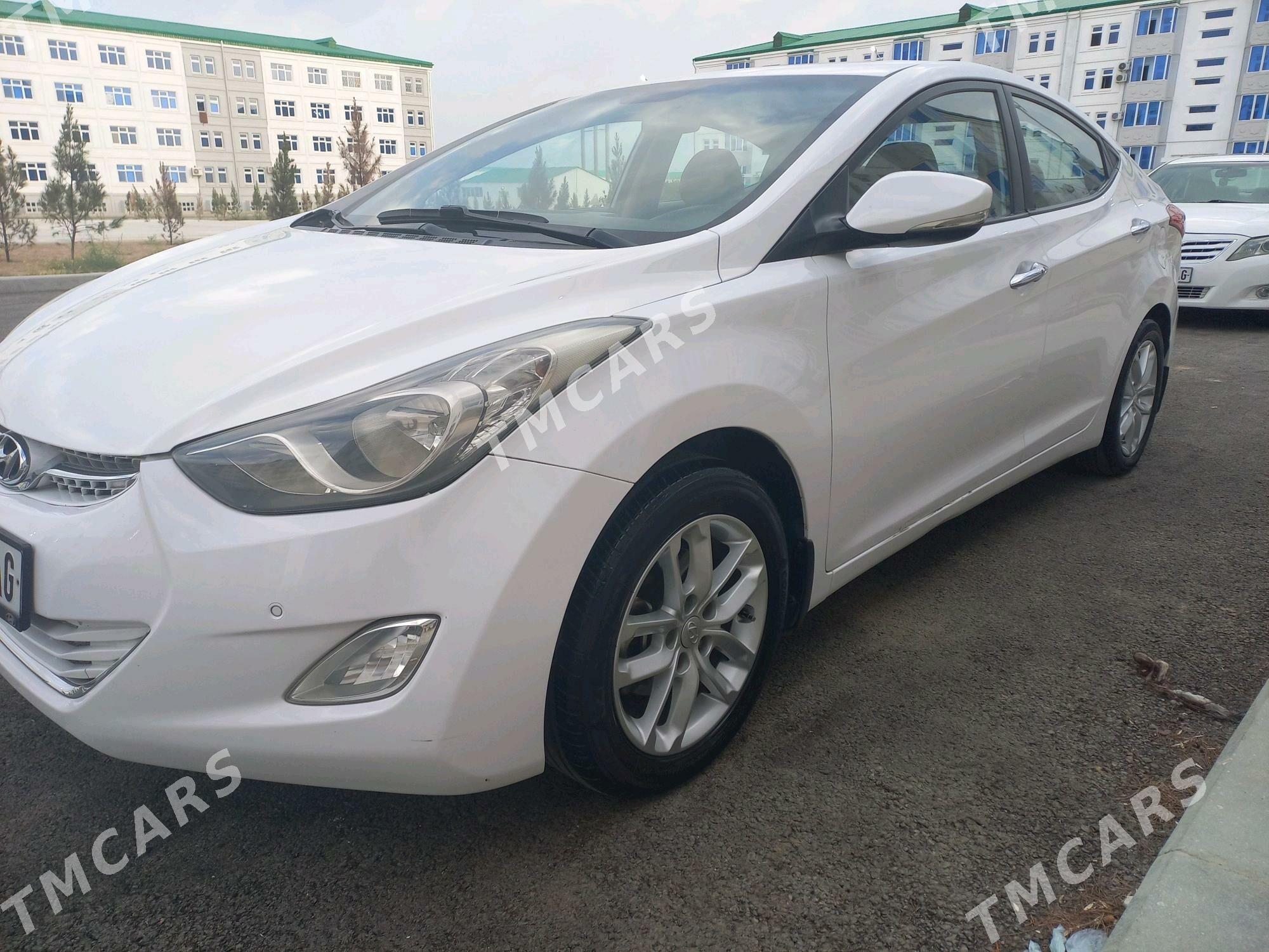 Hyundai Elantra 2013 - 170 000 TMT - Бузмеин - img 3