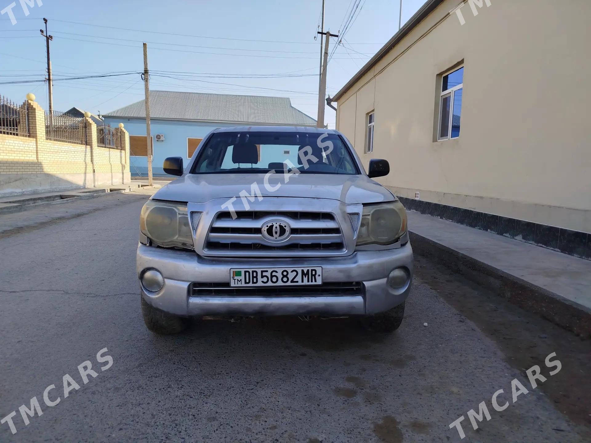 Toyota Tacoma 2010 - 100 000 TMT - Мары - img 2