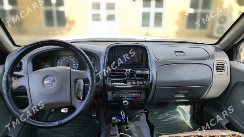 Nissan Navara 2008 - 130 000 TMT - Türkmenabat - img 3