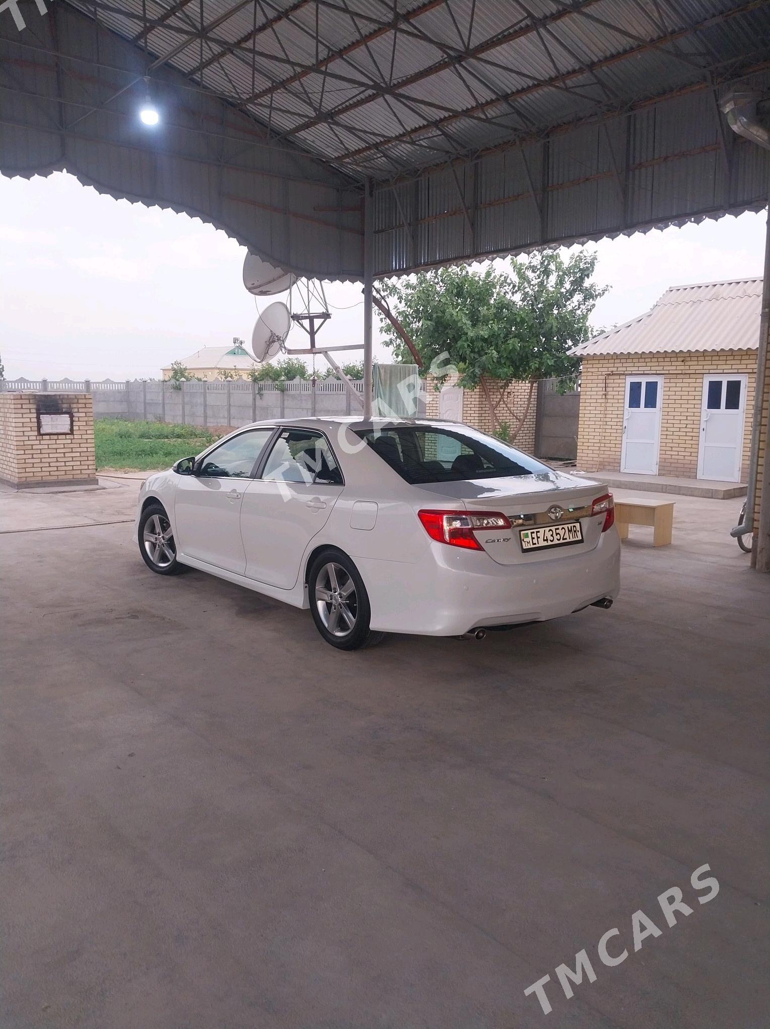 Toyota Camry 2012 - 235 000 TMT - Мары - img 5