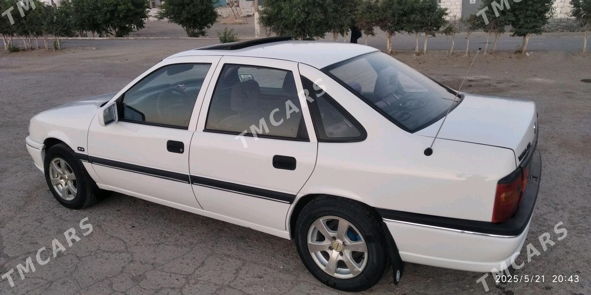 Opel Vectra 1998 - 52 000 TMT - Туркменбаши - img 4