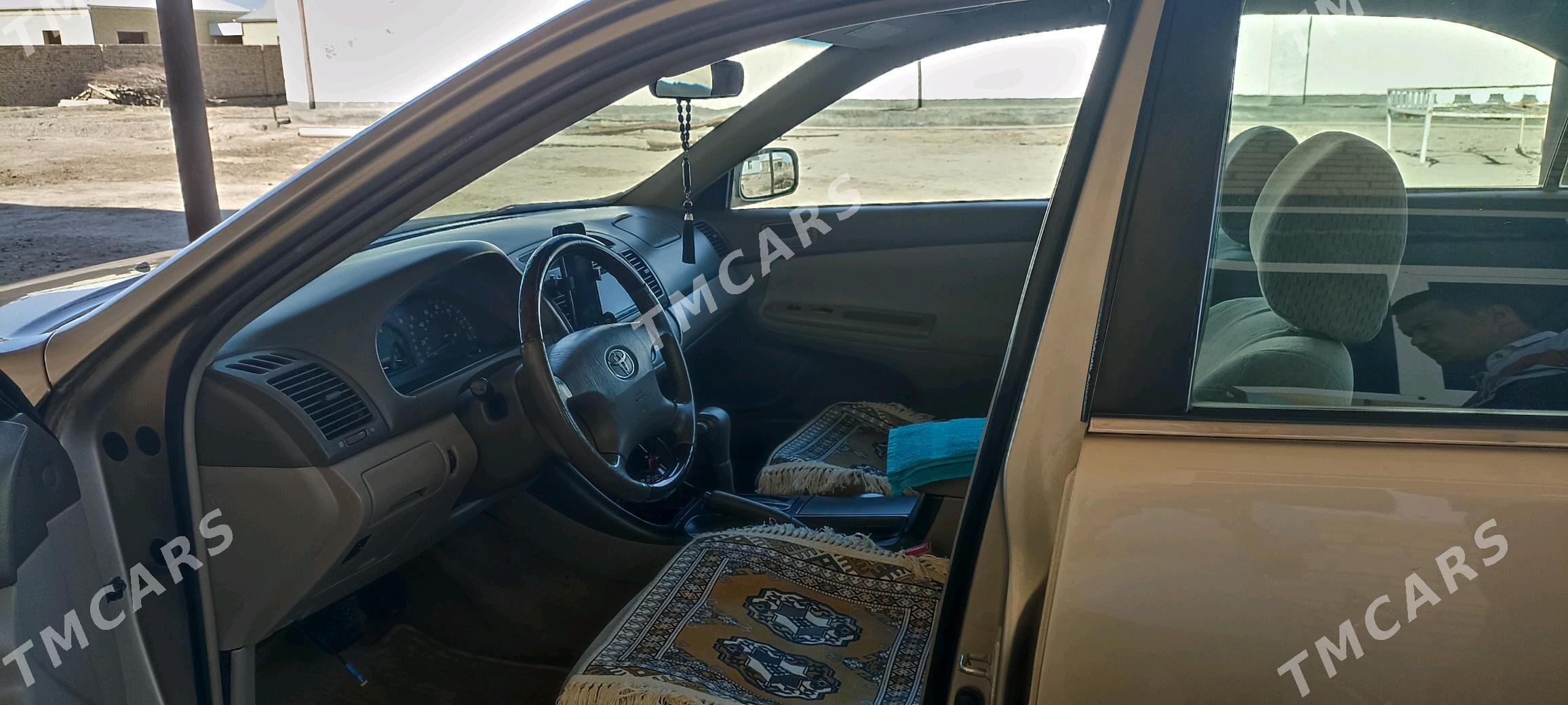 Toyota Camry 2003 - 160 000 TMT - Байрамали - img 3