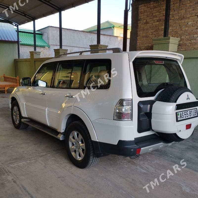 Mitsubishi Pajero 2009 - 215 000 TMT - Türkmenabat - img 5