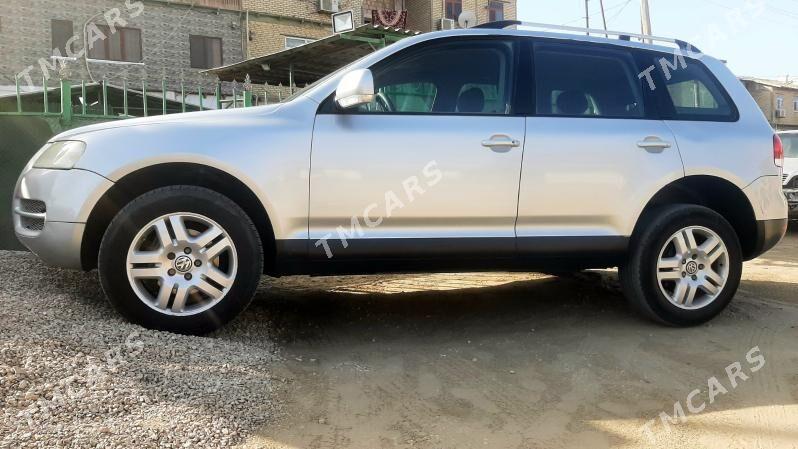 Volkswagen Touareg 2005 - 65 000 TMT - Balkanabat - img 8