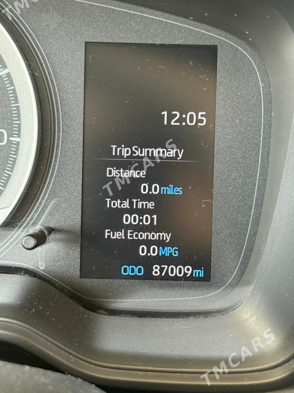 Toyota Corolla 2021 - 258 000 TMT - Ашхабад - img 2