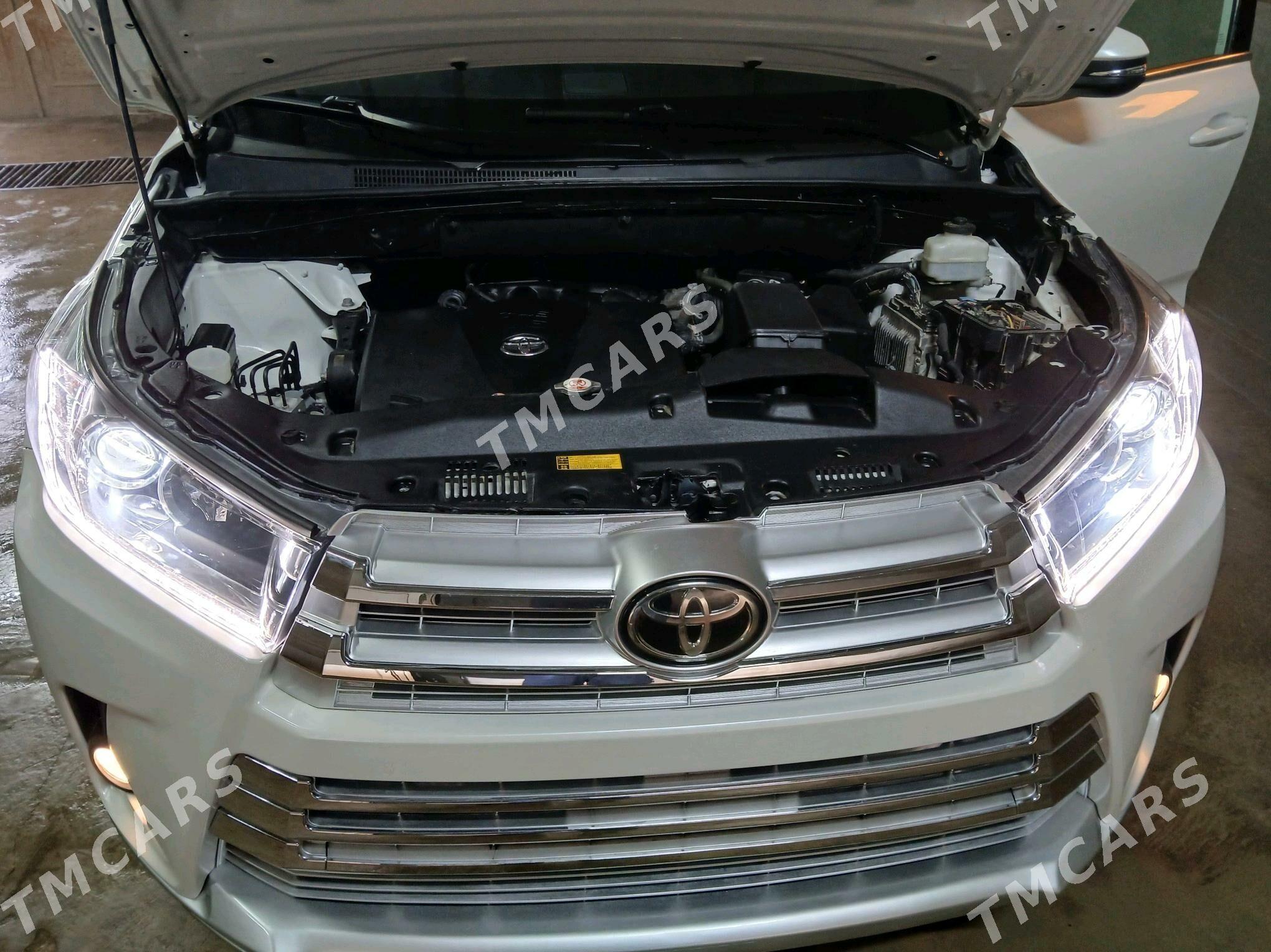 Toyota Highlander 2018 - 390 000 TMT - Дашогуз - img 7