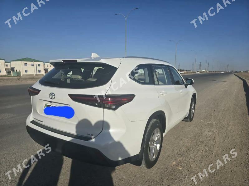 Toyota Highlander 2022 - 440 000 TMT - Änew - img 2