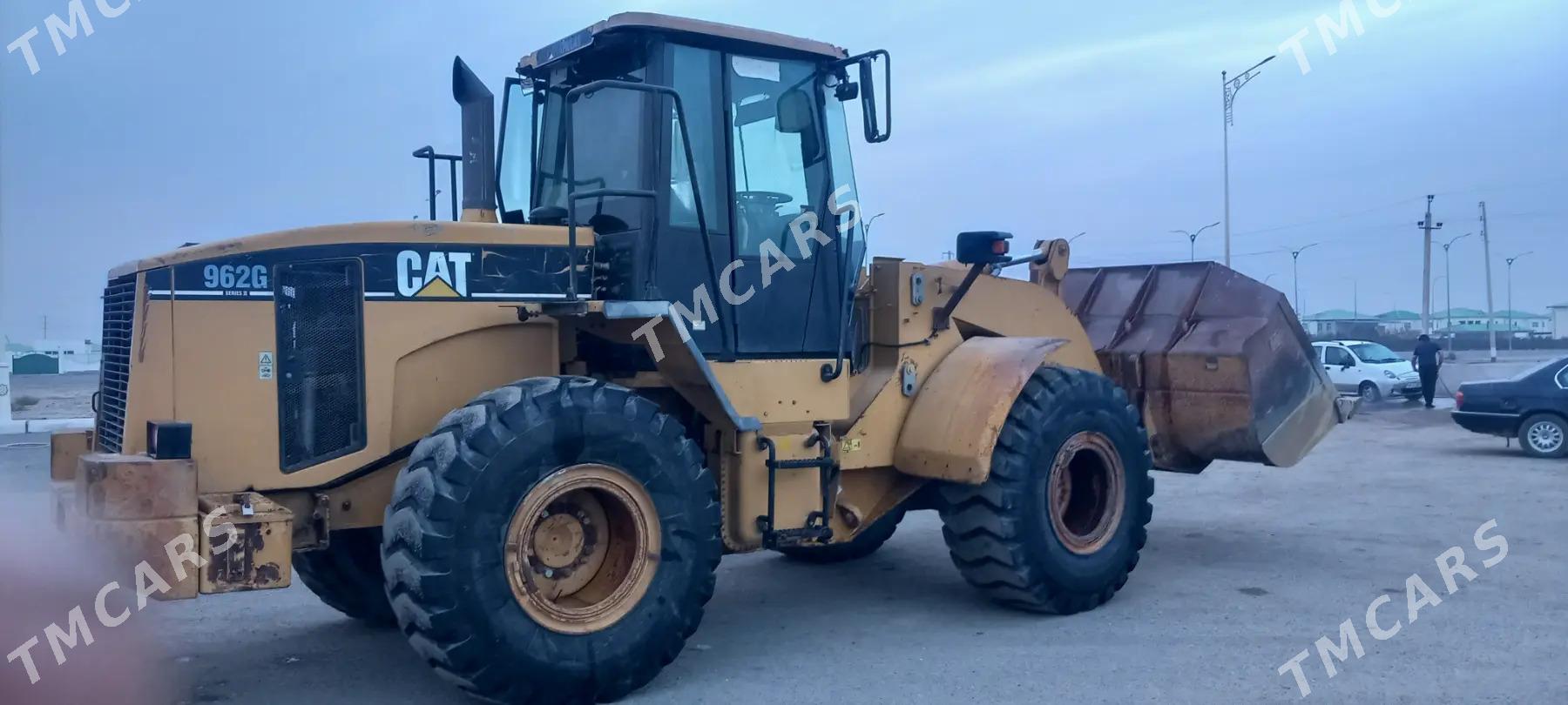 Caterpillar Forklift 2008 - 500 000 TMT - Daşoguz - img 2