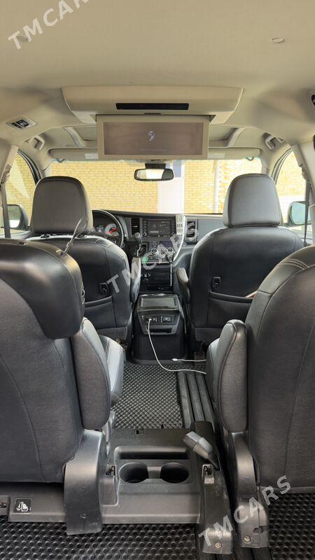Toyota Sienna 2019 - 420 000 TMT - Байрамали - img 2