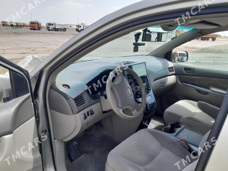 Toyota Sienna 2009 - 200 000 TMT - Sarahs - img 5