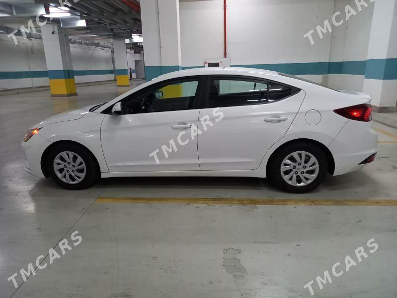 Hyundai Elantra 2018 - 215 000 TMT - Район ст. Аэропорта, ул. Гагарина - img 3