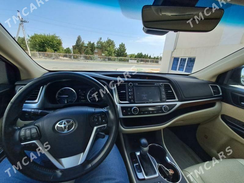 Toyota Highlander 2019 - 510 000 TMT - Туркменабат - img 4