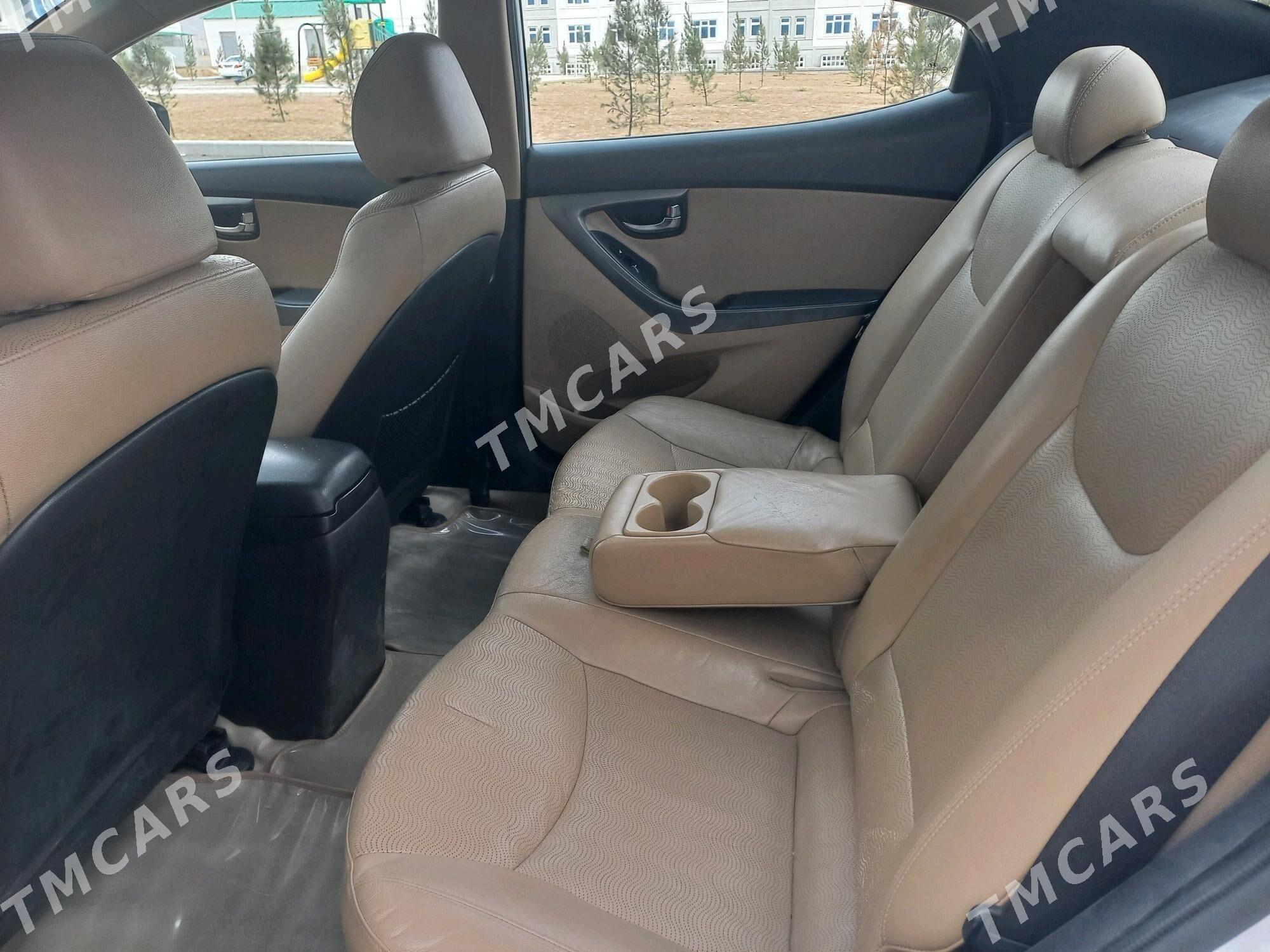 Hyundai Elantra 2013 - 165 000 TMT - Бузмеин - img 2